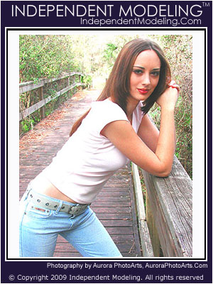 Tampa independent model Brittany Clasen. Modeling portfolio photograph by photographer C. A. PAssinault, AuroraPhotoArts.Com